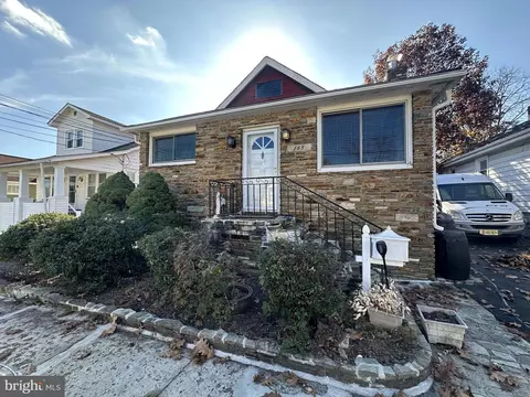 165 Homecrest Ave, Trenton, NJ 08638