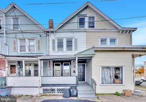 775 Chambers St, Trenton, NJ 08611