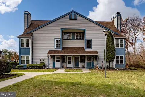 124 Andover Pl, Robbinsville, NJ 08691
