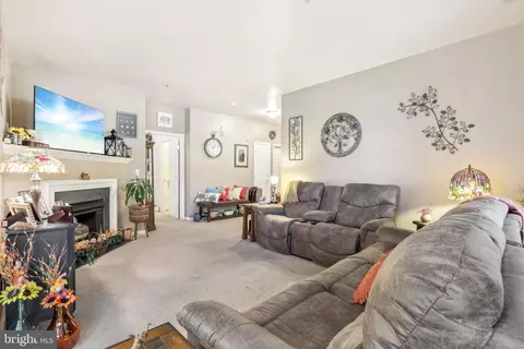 Living - 110 Kyle Way, Ewing, NJ 08628 photo 1 of 2