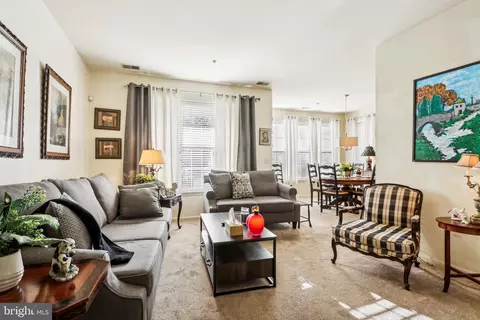 Living - 113 Kyle Way, Ewing, NJ 08628 photo 6 of 7