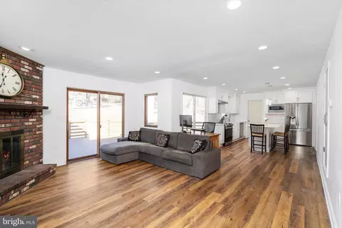 Living - 42 Willis Dr, Ewing, NJ 08628 photo 3 of 3