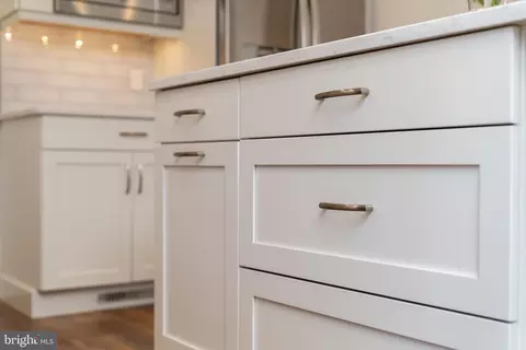 Kitchen - 42 Willis Dr, Ewing, NJ 08628 photo 4 of 5