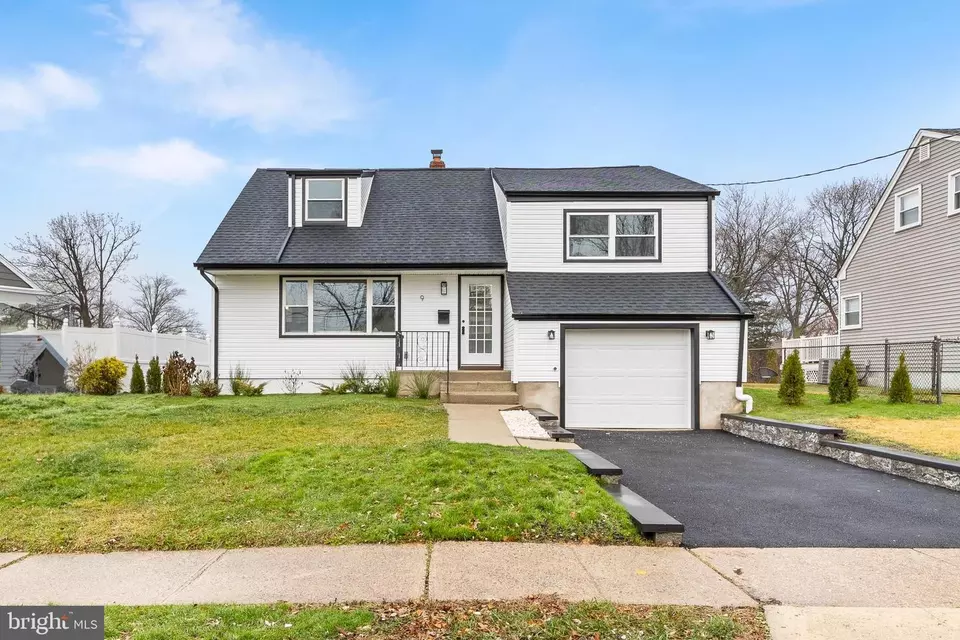 Exterior - 9 Tekening Way, Hamilton, NJ 08690 photo 2 of 3