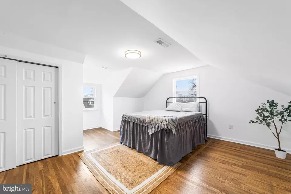 Bedroom - 9 Tekening Way, Hamilton, NJ 08690 photo 5 of 6