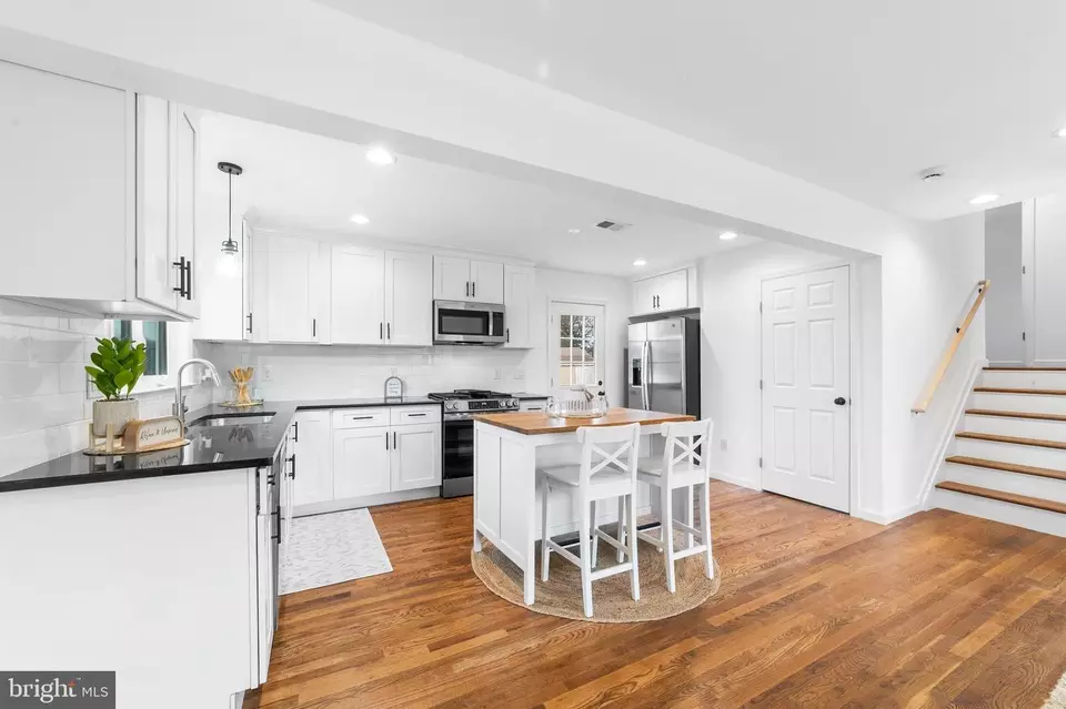 Kitchen - 9 Tekening Way, Hamilton, NJ 08690 photo 1 of 5