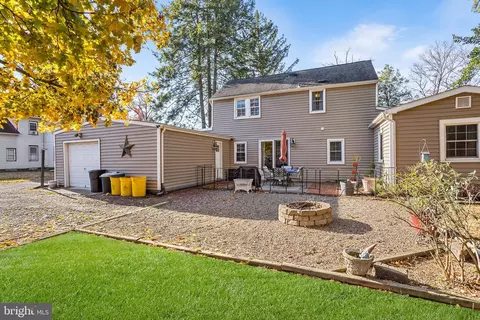 Exterior - 844 River Rd, Ewing, NJ 08628 photo 6 of 7