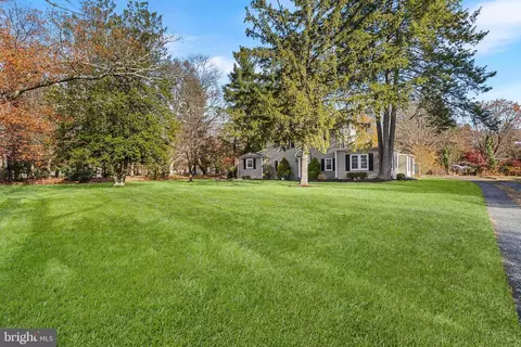 Exterior - 844 River Rd, Ewing, NJ 08628 photo 2 of 7