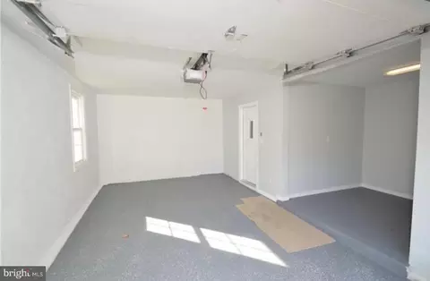 Entry Way - 844 River Rd, Ewing, NJ 08628 photo 7 of 7