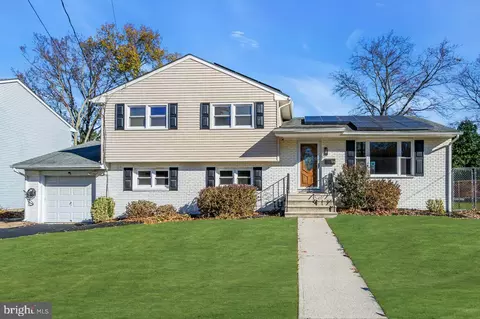 94 Darrah Ln, Lawrenceville, NJ 08648