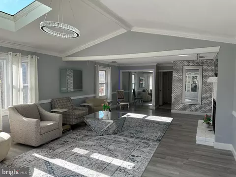 Living - 28 Cold Spring Rd, Hamilton, NJ 08619 photo 4 of 4