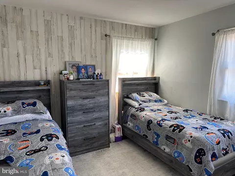 Bedroom - 28 Cold Spring Rd, Hamilton, NJ 08619 photo 2 of 5