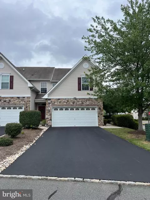 159 Valmore Ct, Pennington, NJ 08534
