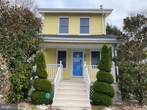 122 N Hamilton Ave, Hamilton, NJ 08619