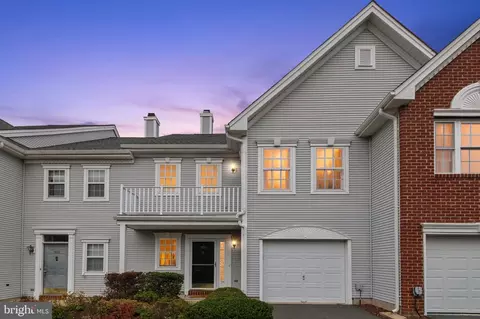 505 Amberleigh Dr, Pennington, NJ 08534