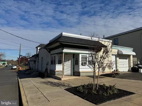 44 Dover, Ewing, NJ 08638