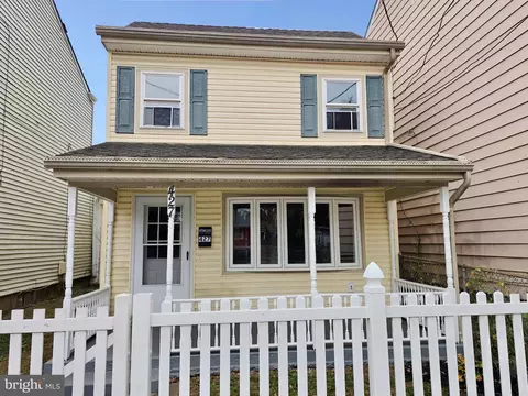 427 Woodland St, Trenton, NJ 08610