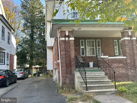 320 Gardner Ave, Trenton, NJ 08618