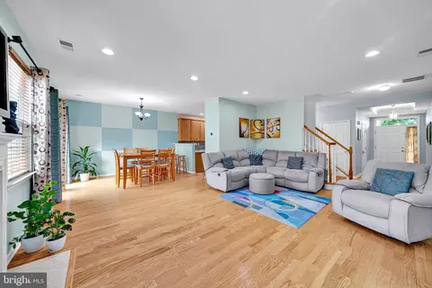 95 Haddon Ct, Pennington, NJ 08534