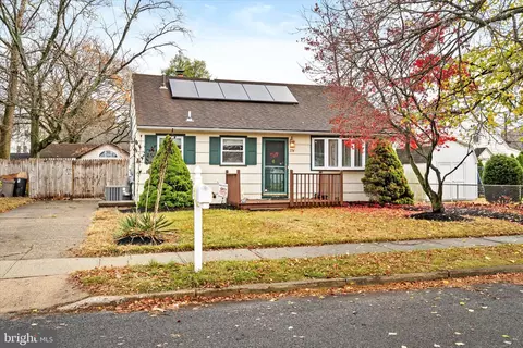 274 California, Hamilton, NJ 08619