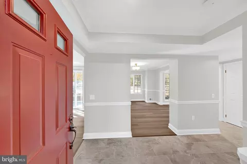 12 Railroad Pl, Pennington, NJ 08534