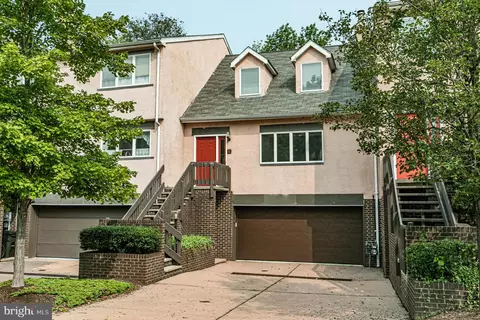 5 Hanover Ct, Princeton, NJ 08540
