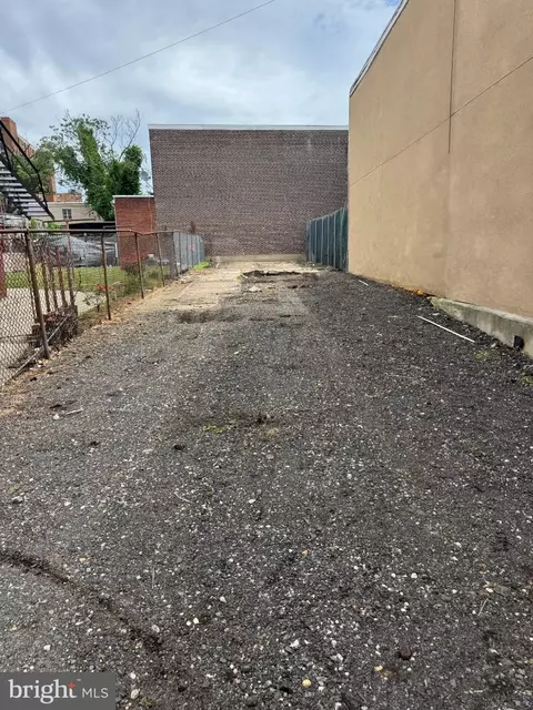 230 S Clinton Ave, Trenton, NJ 08609
