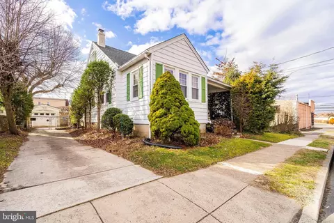 971 Pine St, Lawrenceville, NJ 08648