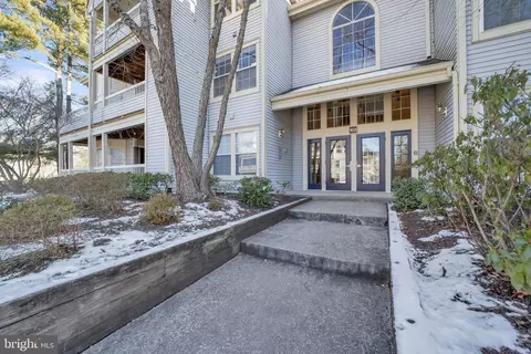 103 Sequoia Ct #7, Princeton, NJ 08540