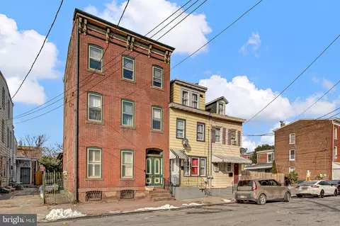 52 Bayard St, Trenton, NJ 08611