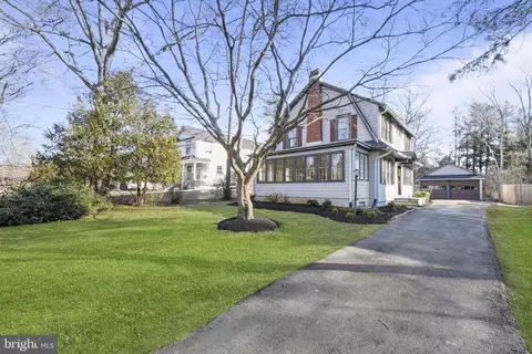 2046 Pennington Rd, Ewing, NJ 08618