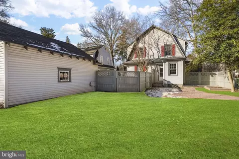 Exterior - 2046 Pennington Rd, Ewing, NJ 08618 photo 4 of 5