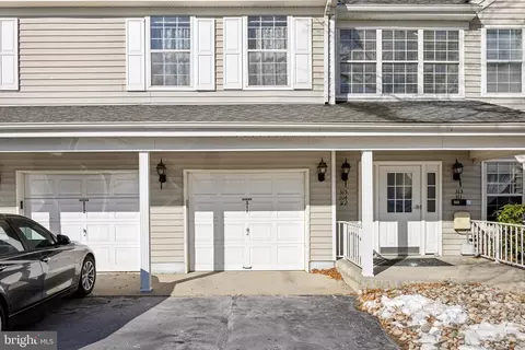 311 American Eagle Ct, Lawrence, NJ 08648
