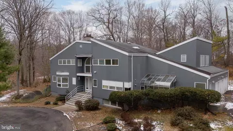 7 Bouvant Dr, Princeton, NJ 08540