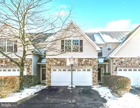 76 Haddon Ct, Pennington, NJ 08534