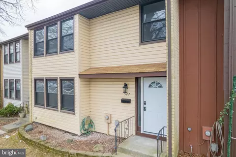 527 Fairfield Rd, East Windsor, NJ 08520