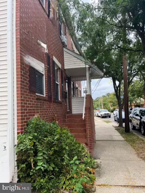 629 Artisan St, Trenton, NJ 08618