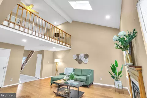 11 Gail Ct, Robbinsville, NJ 08691