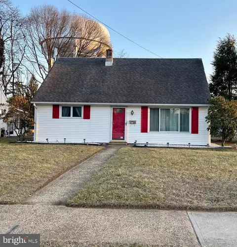 305 Eaton Ave, Hamilton, NJ 08619