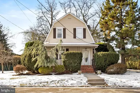 53 Sharps Ln, Hamilton, NJ 08610