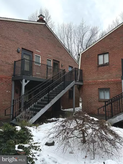 110 Meadow Woods, Lawrenceville, NJ 08648