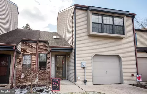 17 Abby Ct, Robbinsville, NJ 08691