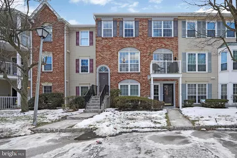 86 Lehavre Ct, Hamilton, NJ 08619