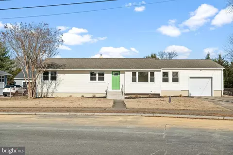 30 Macon Dr, Hamilton, NJ 08619