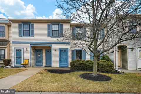 171 Wyndham Pl, Robbinsville, NJ 08691