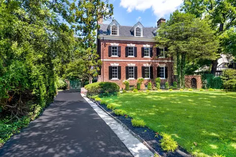87 Library Pl, Princeton, NJ 08540