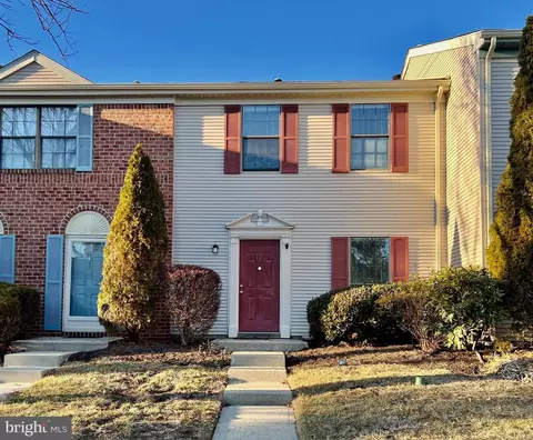 12 Stout Ct, Trenton, NJ 08648