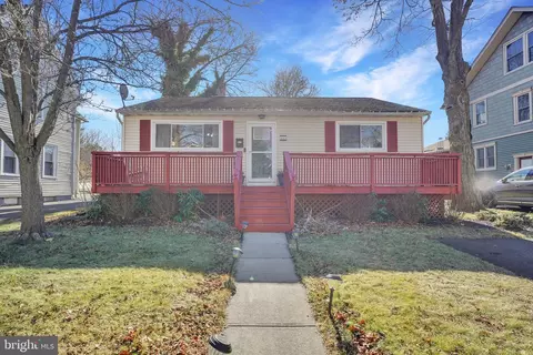 157 2nd Ave, Hightstown, NJ 08520