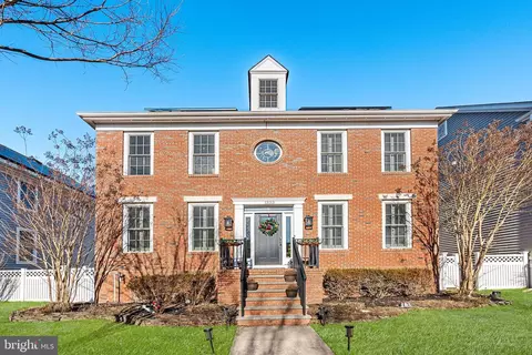 1323 Park St, Robbinsville, NJ 08691
