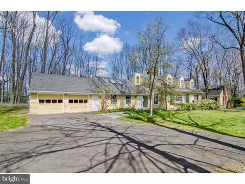 141 Fairway Dr, Princeton, NJ 08540